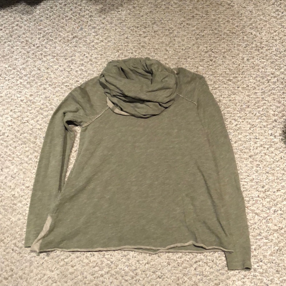 green turtle neck
